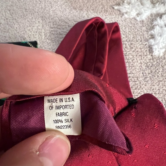 🎄BUNDLE of 3 Holiday Ties - Picture 4 of 8